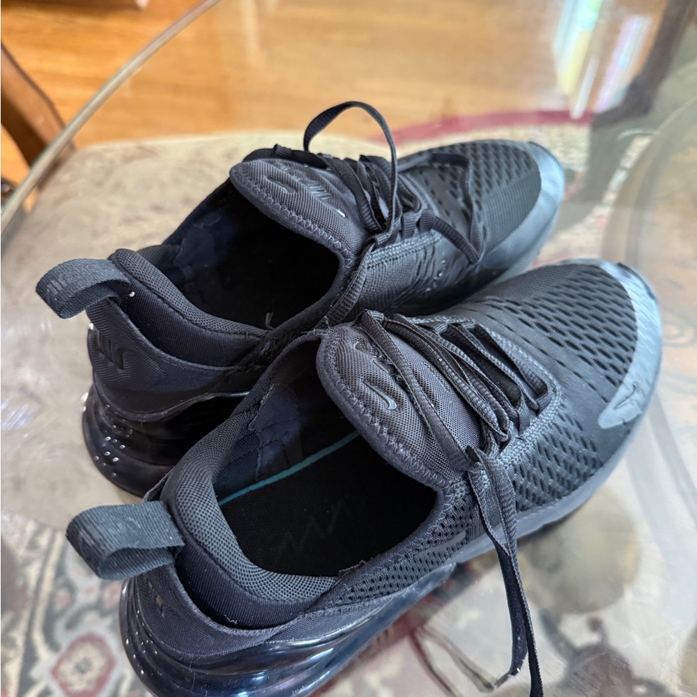 Nike Air Max 270